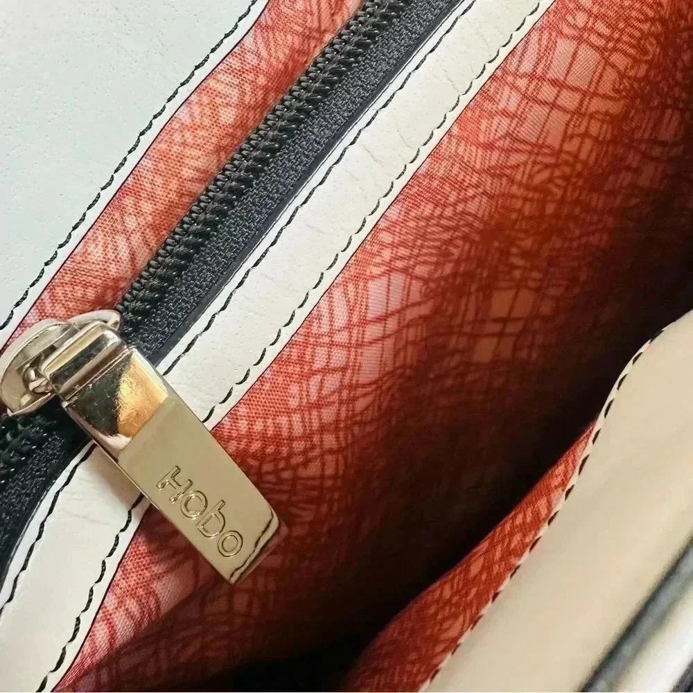 NWOT Hobo International Leather Satchel/Crossbody Bag